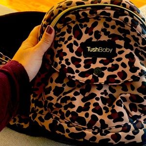 Tush babe hassle free hip seat (excellent condition barely used)